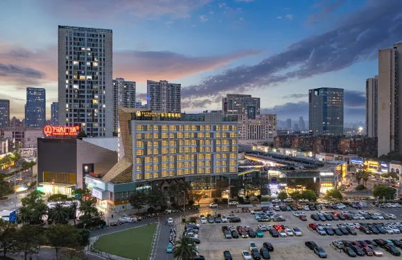 錦江都城酒店（南昌紅谷灘萬達廣場衛東地鐵站店）