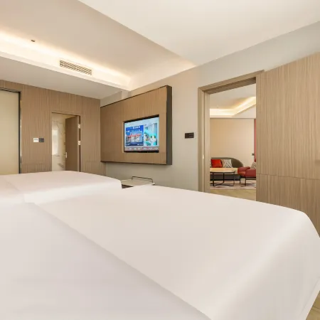 Boman Hotel (Guigang High-speed Railway Station & Wanda Plaza Branch)