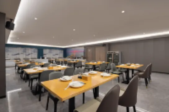 Guoji Hotel (Wanyang Zhongchuangcheng Industrial Zone)