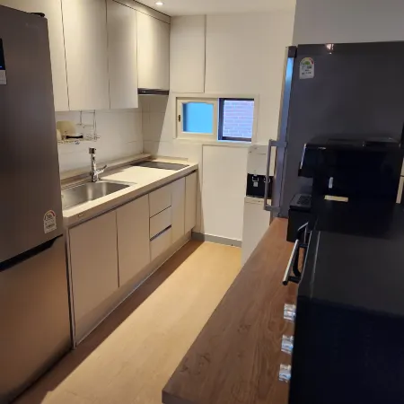 Hostel Fellaz Отели рядом с достопримечательностью «Станция метро Hannam»