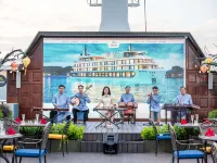 L'amour Cruise Hotels near Bãi tắm