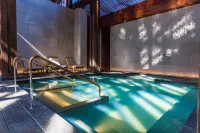 Lijiang Yulong Snow Mountain Hot Spring Hotel - romantici