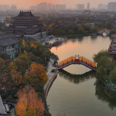 Songjian Wushe Homestay (Kaifeng Qingming Shanghe Garden Wansuishan Martial Arts City Branch)