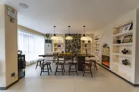 Element Boutique Homestay