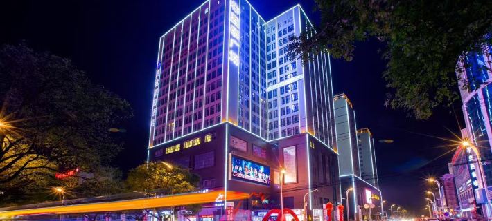 Pingliang Xida Holiday Hotel (South Gate Night Market Liuhu Park) Отели в г. Пинлян