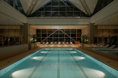 屋内プール パークハイアット東京の写真