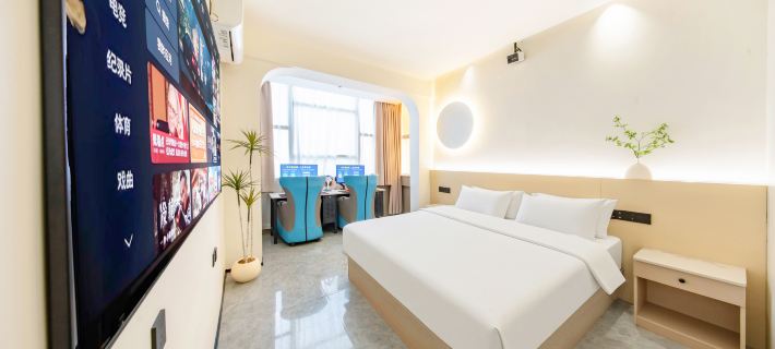 Aijia Enjoy Smart Cinema Design Hotel (Yingtan Railway Station Kaixiang New World) Hotels in Yingtan