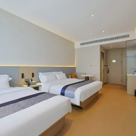 Hunchun Yuefu Hotel (High Speed Railway Station International Passenger Terminal)