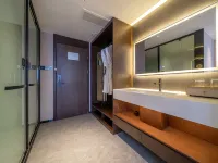 Chengdu Baigang International Hotel (Shuangliu Airport Terminal) Hotels near Chengdu Shuangliu International Airport