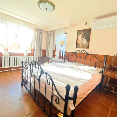 Hailin Xiaohui Hotel