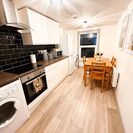 Exclusive 2 bedroom House in the Heart of Reading!