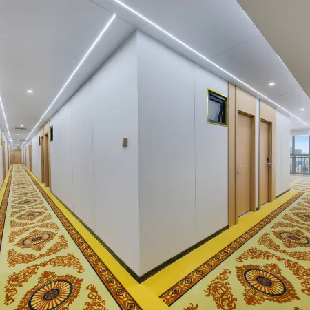Home Inn UP Huayi Collection Hotel (Chongwenmen Subway Station Beijing Railway Station) Отели рядом с достопримечательностью «Железнодорожный вокзал Пекина»