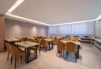Jianshui Home Inn UP Huayi Collection Hotel (Jianshui High-Speed Railway Station Passenger Station) - พร้อมอาหารเช้า