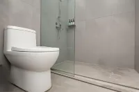 Tupai Hotel Chain (Huarong People's Square Branch)