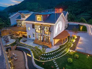 Uphill Pushe homestay