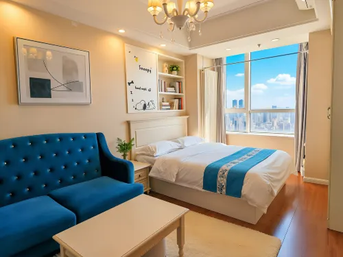 Cloud top Clear Clouds · Seaview Boutique Stay (Zhongshan Square Metro Station Branch) - เปิดใหม่