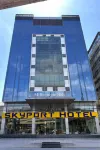 Skyport Hotel