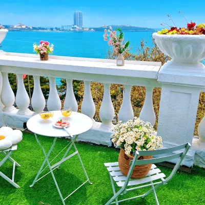 青島拾海民宿（琴嶼路海軍棧橋景區店） 青島海底世界附近的飯店