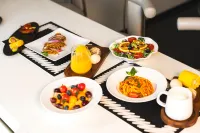 SEYA Panoramic Hotel - Chongqing Raffles Plaza Jiefangbei（Managed by SEYA GROUP） - servizio colazione