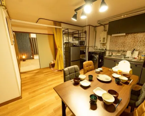 Newly opened! Great value, 10 min to Ski Center, 28 min to Rinku, 3 min to convenience store. Hotel dekat Jembatan Asahi