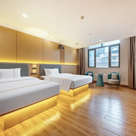 Longchuan Yunduo Fashion Hotel