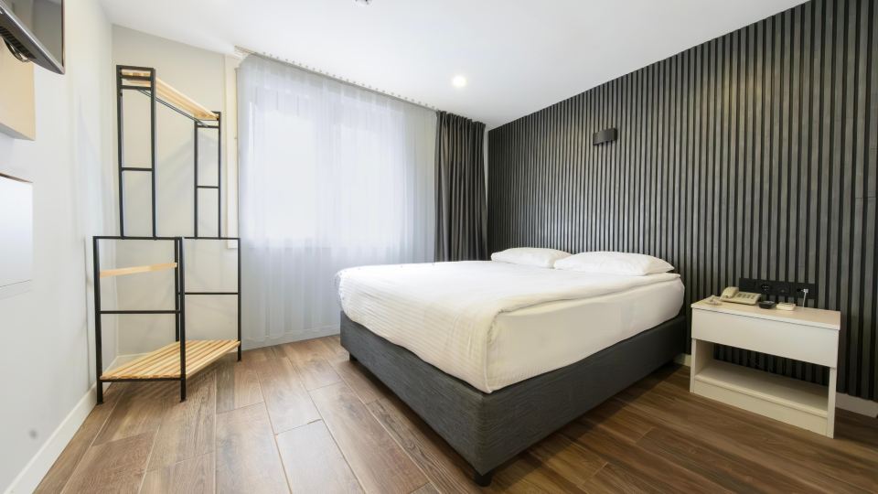 Legend Tulip Hotel