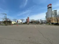 Lasting Hotel - parking