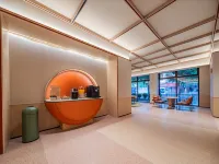 Orange Hotel (Chengdu Eastern Suburb Memory Jianshe Road) - parking