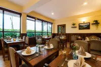 SPARROW CHIMINDA A-HERITAGE HOTEL MIDDLE PELLING - Barer