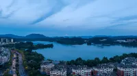 YI SELECT Hotel (Hangzhou Qiandao Lake Scenic Area Intime City Branch) - parking