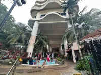 Rainbow Paradise Homestay @ Tanjung Bungah by Landmark - Beach