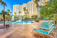 The Grandview at Las Vegas - Mountain view
