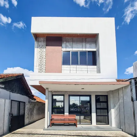 RedDoorz near Stasiun Purwokerto 2