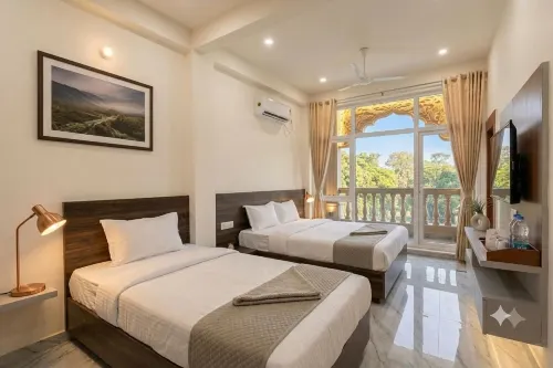 Amrit Sunshine - balcony