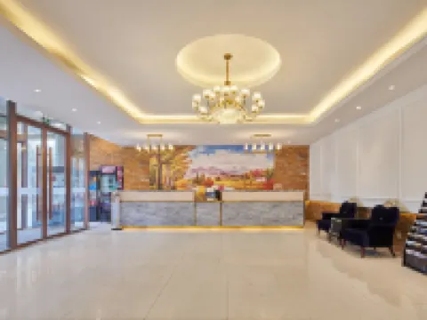 Vienna Classic Hotel (Huailai County Government Bus Terminal) Hotels in Huailai