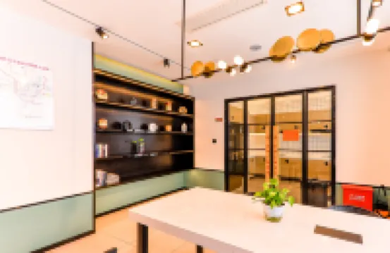 CJIA Apartment Hotel (Shanghai Zhongtan Road Subway Station)