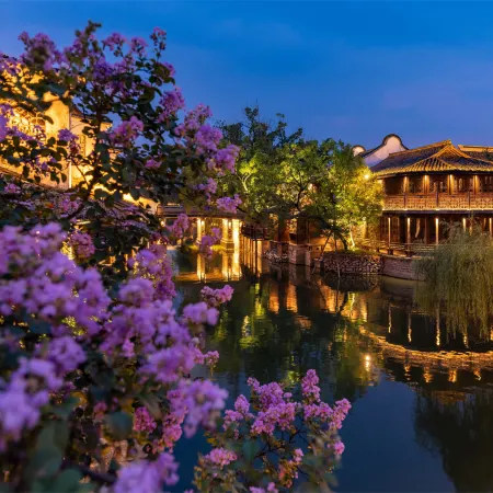 Puyuan Fashion Resort-Themed B&B