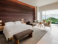Hyatt Centric Kota Kinabalu Отели рядом с достопримечательностью «Варисан Сквер»