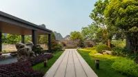 Julong Town Resort Hotel (Yulong River Store, Shili Gallery, Yangshuo) Hotels near Bilian Cave Scenic Area - Exploring the Mysterious Lotus Cave