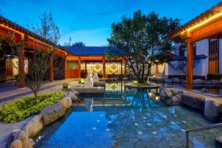 Expo Serene Hotel Shiyuan Отели рядом с достопримечательностью «Guishui Park»