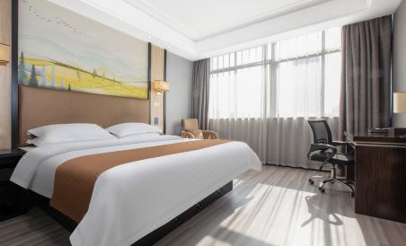 Home Inn Baiyun Hotel (Intime Department Store Gongwang Street Subway Station) - Housity