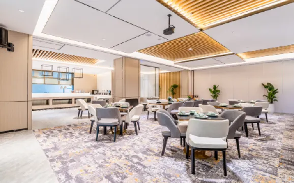 Elong ETANG Hotel (Changshu Jianghai Road) Отели рядом с достопримечательностью «Cuipuzha»