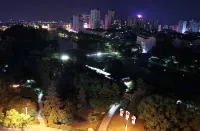 嘉年華ホテル（池州大潤発）
