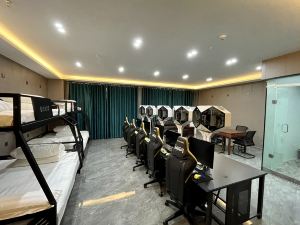 Super Player E-sports Hotel