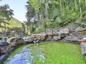 Yushu Yihuanshan Secret Land Suxi Tang Hot Spring Resort Hotel (Anji Shenxi Canyon Drifting Branch)