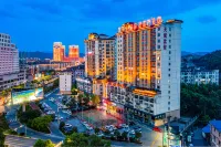 Tiancheng Business Hotel (Pingxiang College)