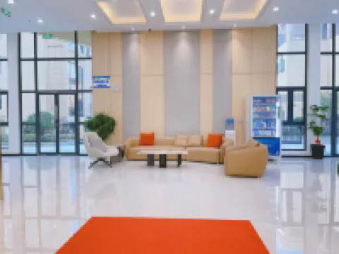 Hunchun 100 yuan hotel Hotels in Qichun