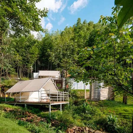 Nashan Nashui Freeland Wild Luxury Camp
