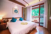 Fenghuang Fanyin Zhenpin Inn