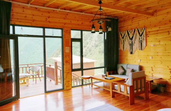 達爾宗湖野炊營地